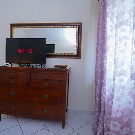 La Casa Di Azzurra Centro Citta Appartamento Fino A 4 Posti Letto E 2 Bagni Foggia Extérieur photo