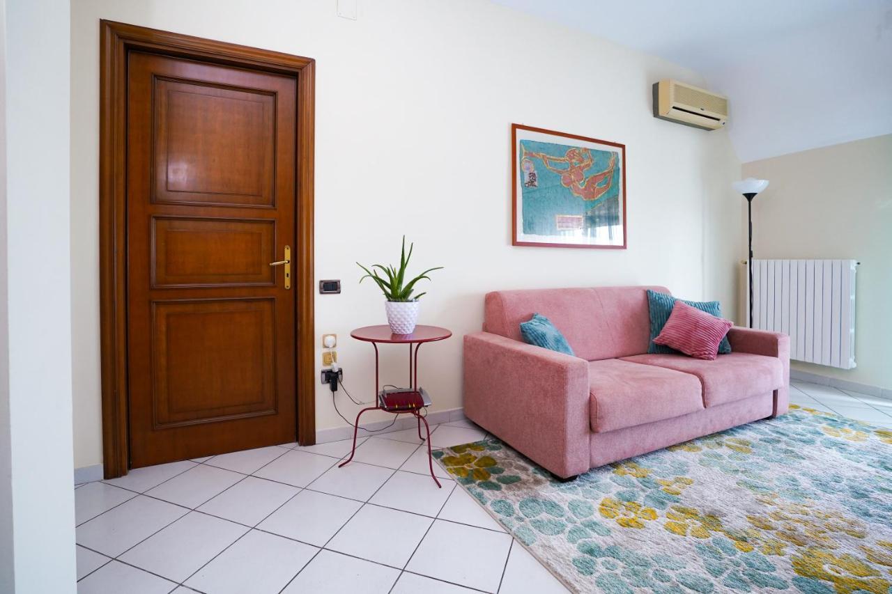 La Casa Di Azzurra Centro Citta Appartamento Fino A 4 Posti Letto E 2 Bagni Foggia Extérieur photo