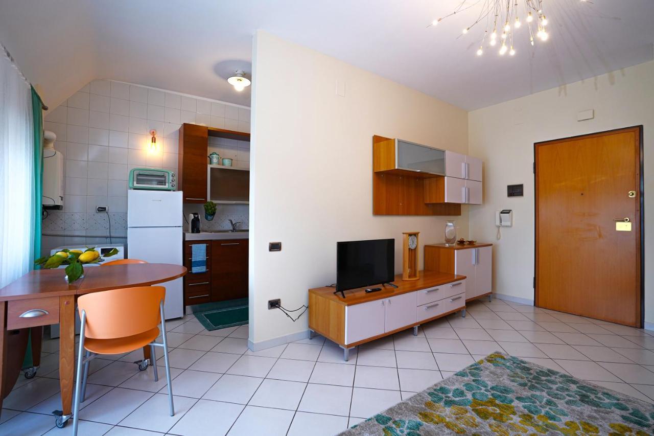 La Casa Di Azzurra Centro Citta Appartamento Fino A 4 Posti Letto E 2 Bagni Foggia Extérieur photo