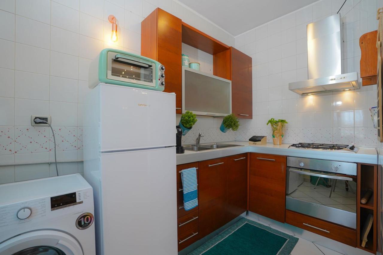La Casa Di Azzurra Centro Citta Appartamento Fino A 4 Posti Letto E 2 Bagni Foggia Extérieur photo