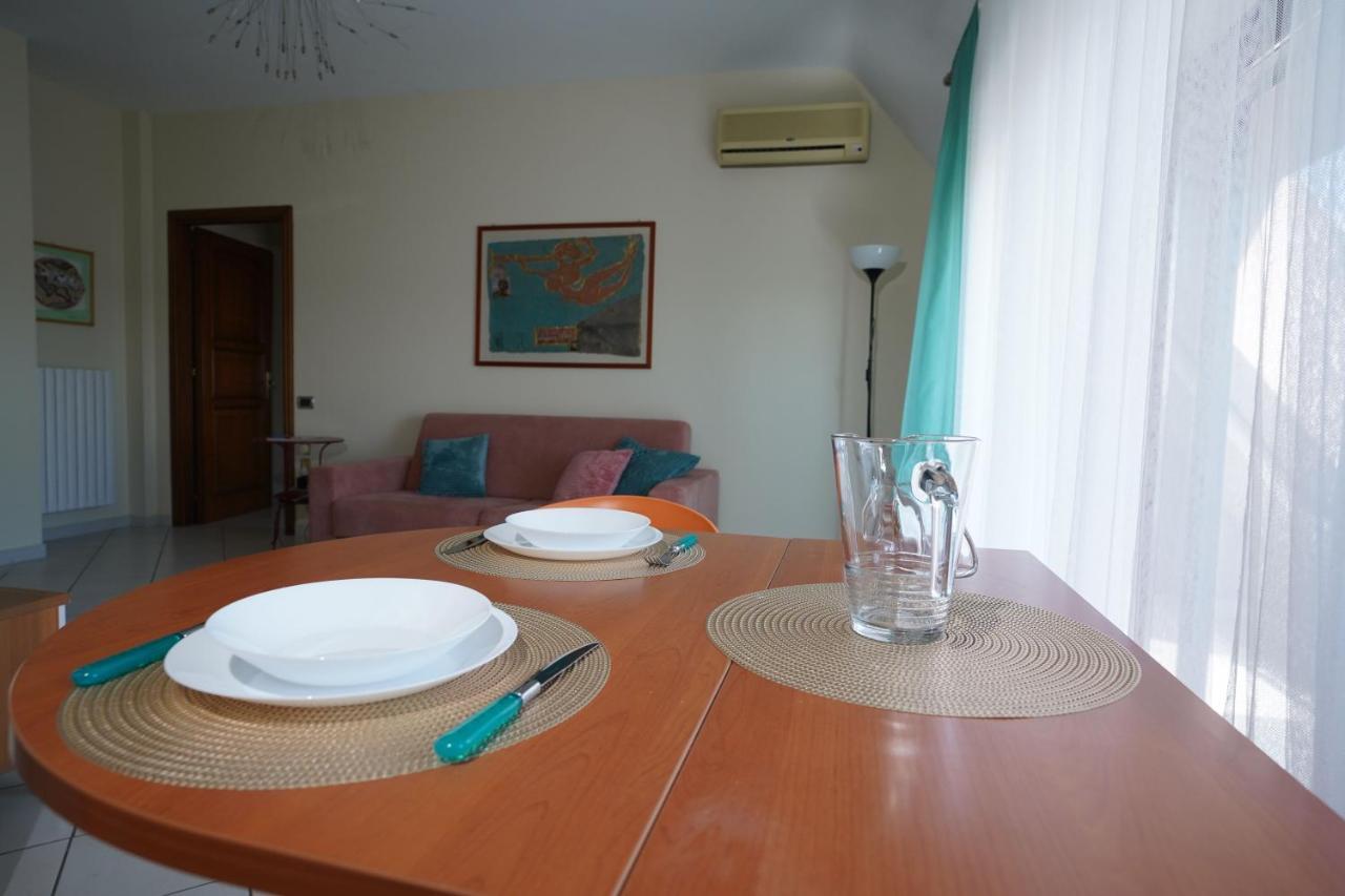 La Casa Di Azzurra Centro Citta Appartamento Fino A 4 Posti Letto E 2 Bagni Foggia Extérieur photo